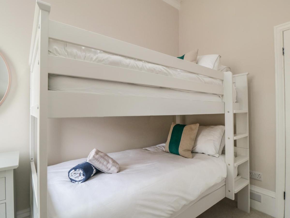 Spinnaker House Scarborough Extérieur photo